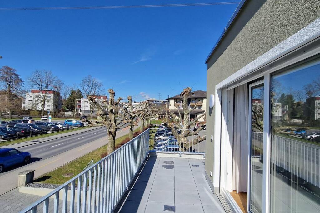 Visionary Hospitality Rothenburg, Lucerne - Premium Apartments With Free Parking, Washer, Kitchen, Terrace, 15' City المظهر الخارجي الصورة